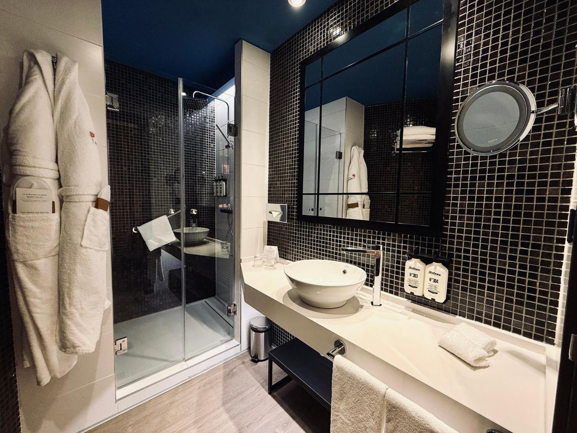 Hotel Indigo Madrid - Gran Via By Ihg Esterno foto